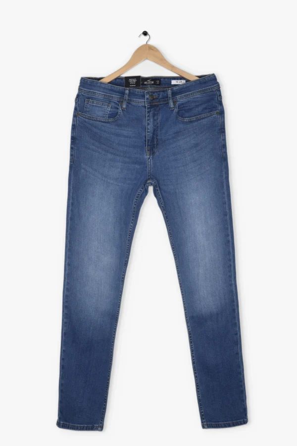 SIGNATURE WASH SLIM JEANS