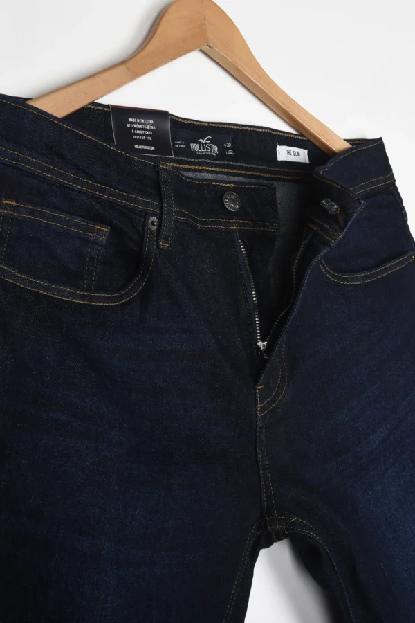 SIGNATURE WASH SLIM JEANS - Image 3