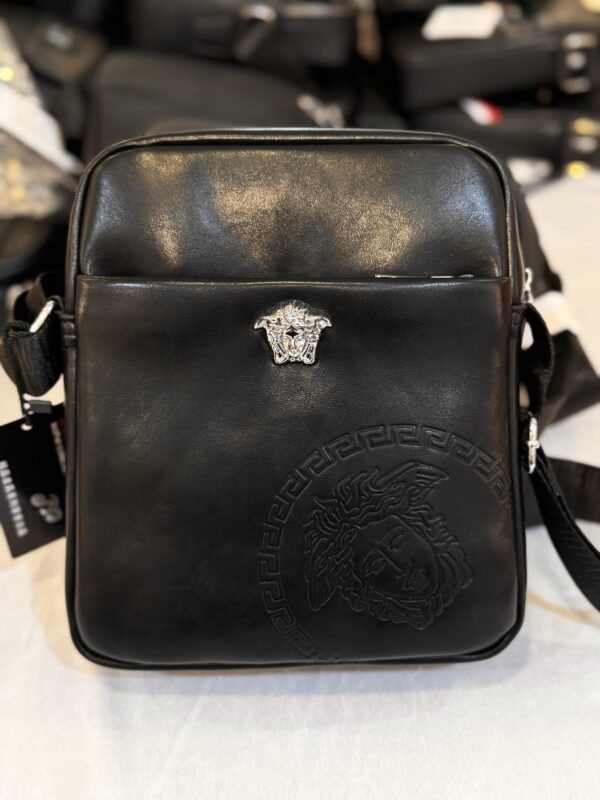 MODERN GENTLEMAN’S CROSSBODY BAG