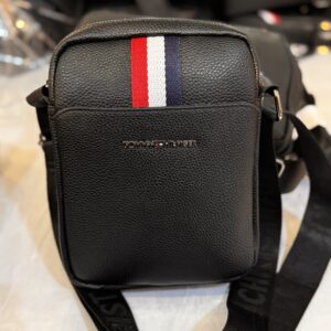 MODERN GENTLEMAN’S CROSSBODY BAG