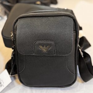 MODERN GENTLEMAN’S CROSSBODY BAG