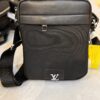 MODERN GENTLEMAN’S CROSSBODY BAG