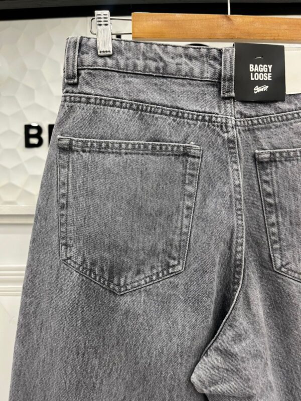 Relaxed Fit Baggy Jeans - Image 4