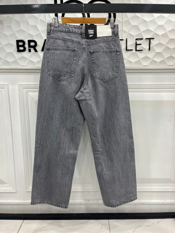 Relaxed Fit Baggy Jeans - Image 3